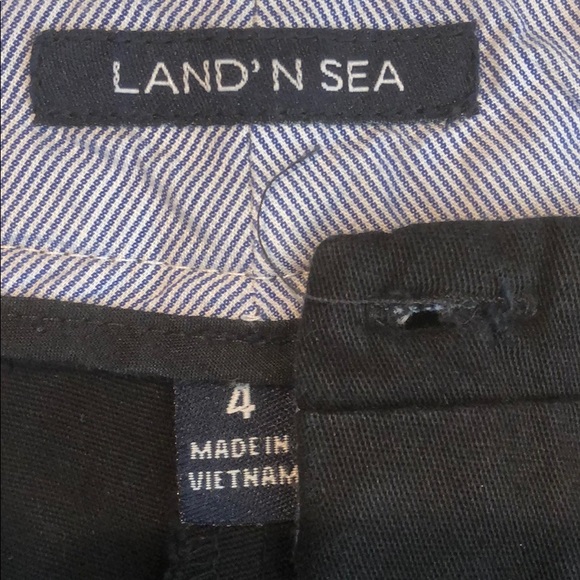 Land and Sea shorts - Picture 2 of 3